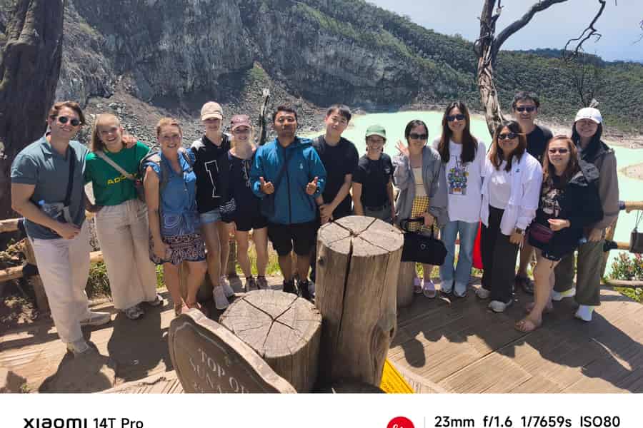 Bandung: White Crater, heiße Quellen, Teeplantagen und Mittagessen. Foto: GetYourGuide