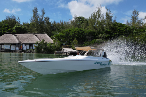 5 Eilanden Tochten : Dolfijnen kijken,Snorkelen,BbqPrivétour met speedboot op 5 eilanden