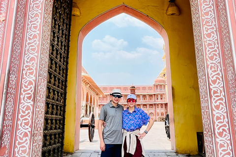 Delhi do Jaipuru: Prywatna jednodniowa wycieczka z lokalnym przewodnikiemWycieczka z all inclusive