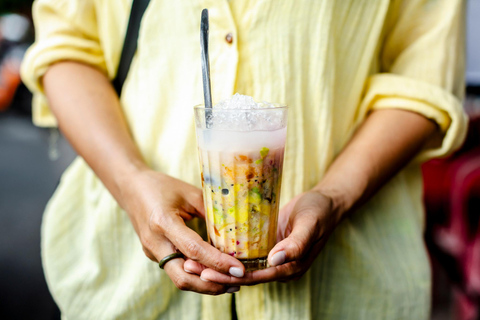 Hoi An Bites Food Tour with 15+ Tastings