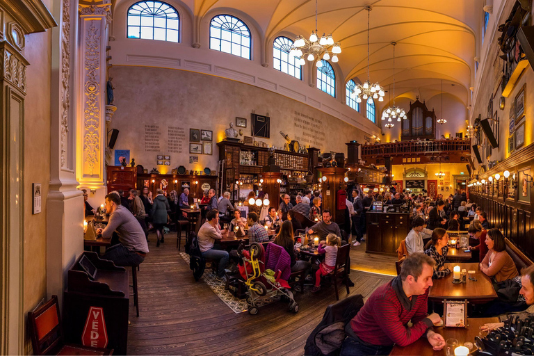 Utrecht - Food Tour: Try out 6 dutch bites