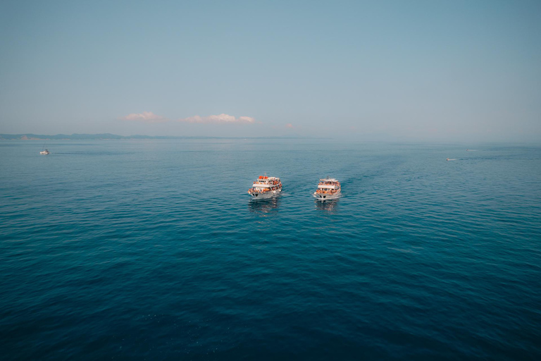 From Benitses/Lefkimmi: Blue Lagoon & Papanikolis Cruise Cruise with Transfer from Southern Corfu to Lefkimmi Port