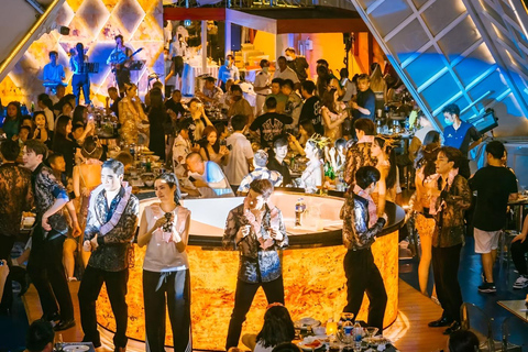 Pattaya: Oosterse Carnaval Dinner Cruise Cabaret Show BuffetOriental Princess Haïtiaanse Rendez-Vous VIP zitplaatsen