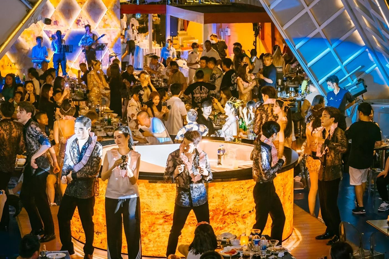 Pattaya: Oosterse Carnaval Dinner Cruise Cabaret Show BuffetOriental Princess Haïtiaanse Rendez-Vous VIP zitplaatsen