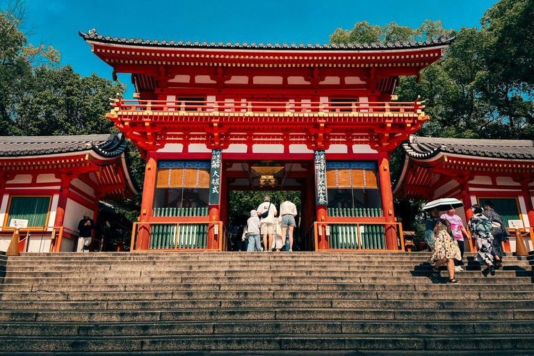 Kyoto: Food Tour 13 dishes and 4 Local Eateries