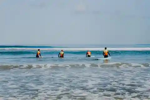 Lanzarote: Famara Beach Surfing Lesson for All Levels