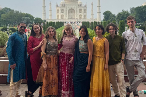 Agra: Taj Mahal Guided Tour with Photography & Rental Saree Taj Mahal Guided Tour without Entry Tickets & Rental Saree