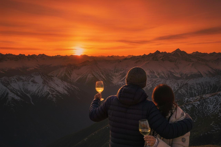圣地亚哥：瓦莱内瓦多山脉的黄昏 + UFO山谷和野餐圣地亚哥：瓦莱内瓦多山脉日落 + UFO山谷和野餐