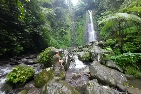 Jakarta: Waterfalls, Volcano, White Crater, Tea, Hot Spring