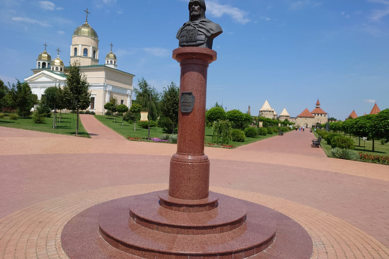 Excursión a la Transnistria de la época soviética con degustación de KwintExcursión a la Tine Soviética de Transnistria con degustación de Kwint