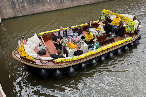 Amsterdam: Discreet Luxury Smoke-Friendly Canal Cruise Amsterdam: Discreet Luxury Smoke-Friendly Canal Boat Cruise