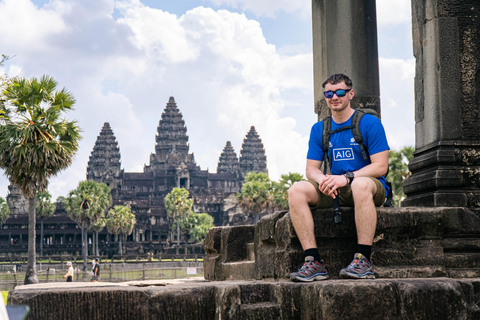 Siem Reap: Angkor Wat Sunrise by Tuk Tuk or SUV Car Full Day Vespa Option + English Guide