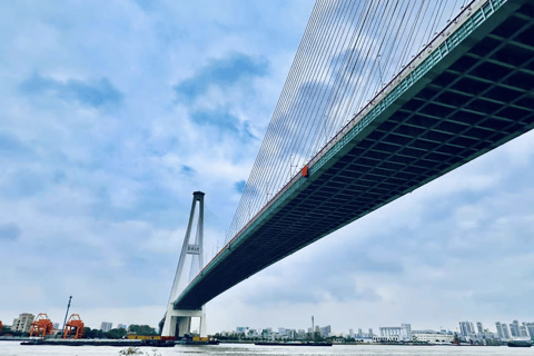Shanghai Half-Day Bike Tour along East Bank of Huangpu River