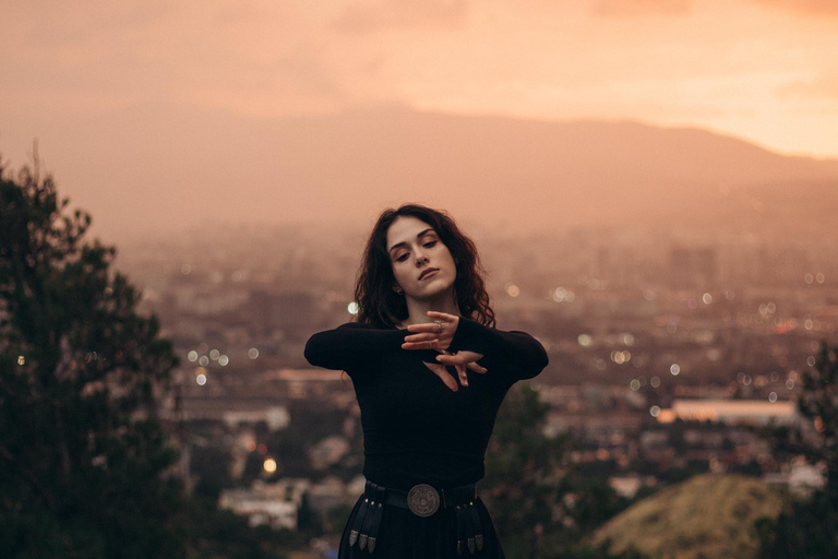 جلسة تصوير احترافية في تبليسي — صور شخصية، للأزواج والعائلاتالتقاط صور قصة الحب