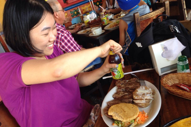 Medellín : visite culinaire de 4 heures avec un guide de la région