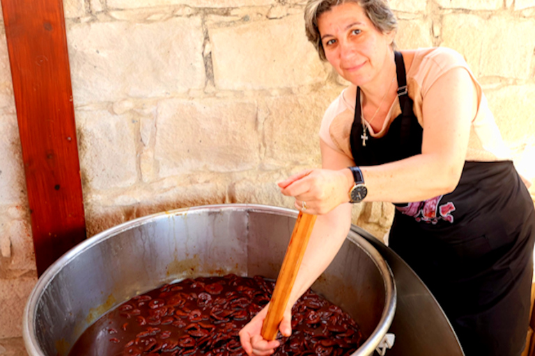 Tradizioni di Cipro: Pasteli, olio d&#039;oliva, vino e mitologia