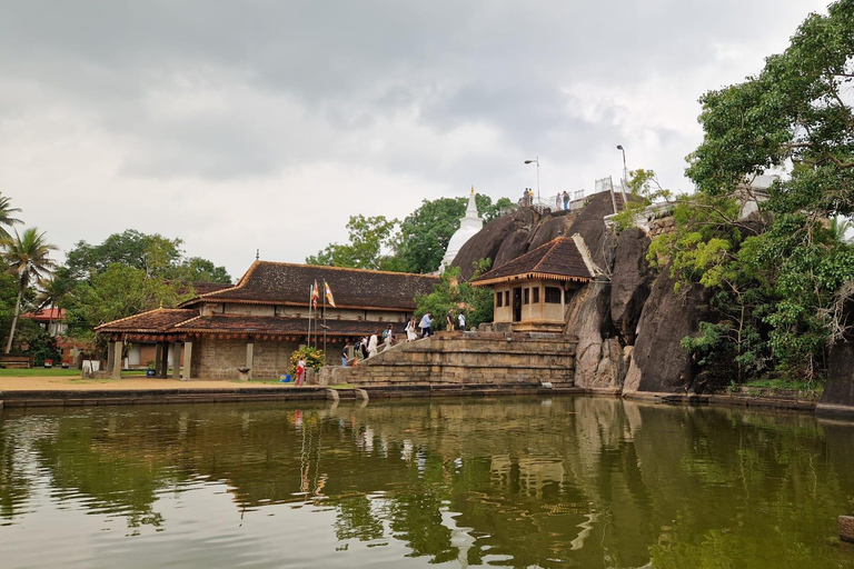 Anuradhapura All Inclusive Private Day Trip from Trincomalee Pick ups from Sigiriya, Habarana, Dambulla