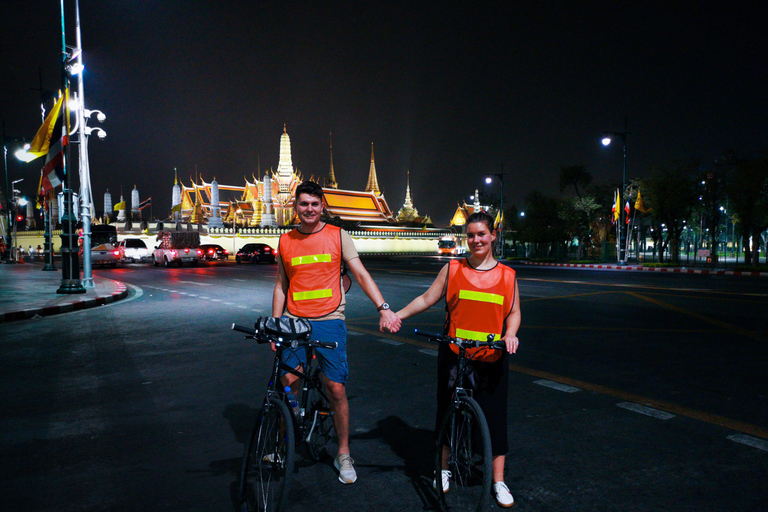 Bangkok: Ontdek de mystieke schoonheid van Bangkok bij nacht