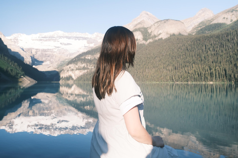 كالجاري: شروق الشمس في بحيرة موراين وبحيرة لويز ورحلات السفاري للحياة البريةCalgary:Moraine Lake Sunrise &amp; Lake Loui