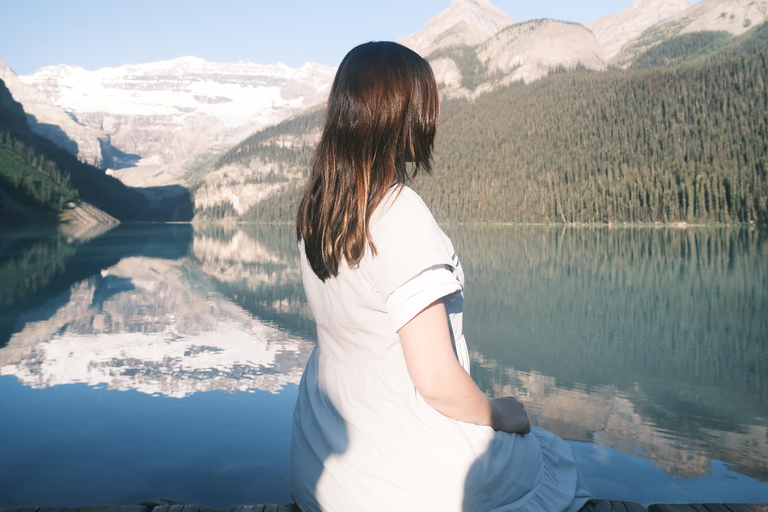 كالجاري: شروق الشمس في بحيرة موراين وبحيرة لويز ورحلات السفاري للحياة البريةCalgary:Moraine Lake Sunrise &amp; Lake Loui