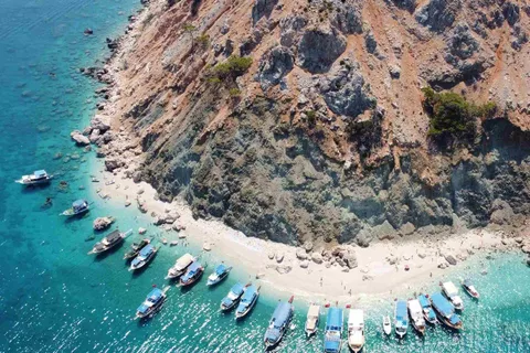 Maldivas Turcas: Viagem de 1 dia a Suluada + Almoço e Banho