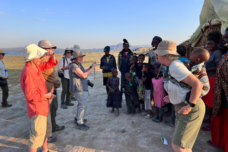 From Arusha: 7-Day Wildebeest Migration and Predator Safari