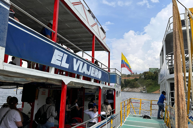 ميديلين: جولة إلى غواتابي وبينول والقارب، مع الغداء والإفطار