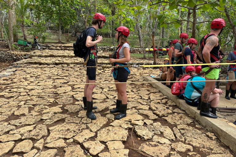 Yogyakarta : Jomblang-Höhle &amp; Pindul-Höhle Geführter Ausflug