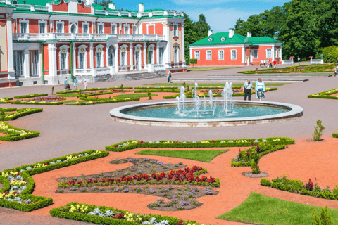 Tallinn: Guided Highlights Tour for Cruise Ship Passengers