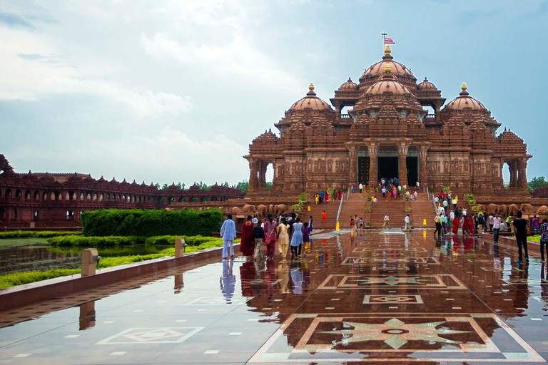 Delhi: Tuk Tuk Tour z Meczetem Jama, Świątynią Lotosu i Bramą IndiiPrywatna wycieczka samochodem AC z kierowcą i przewodnikiem