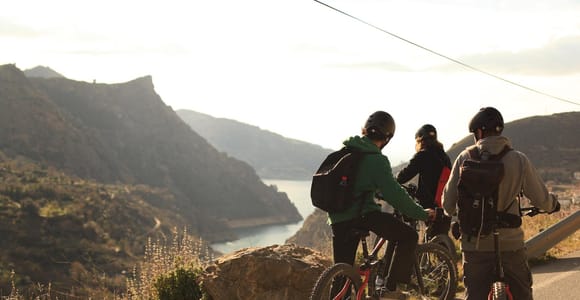Granada: Natur, Wildnis und authentische Dörfer E-Bike Tour