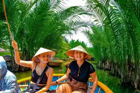 Hoi An: Basket Boat with Hotel Pickup & Lunch by Hangcoconut