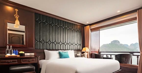 2-Day Ha Long and Lan Ha Bay 5-Star Cruise with Balcony & Bathtub