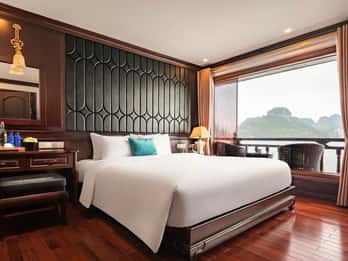 2-Tage: Halong Lan Ha Bay 5-Sterne-Kreuzfahrt mit Balkon und Badewanne