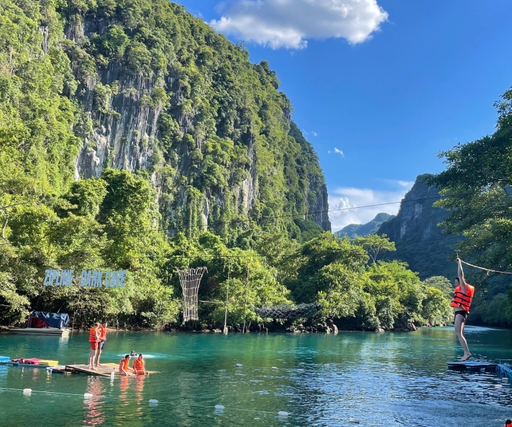 Tour del Parco Nazionale di Phong Nha: Grotta del Paradiso e Grotta Oscura