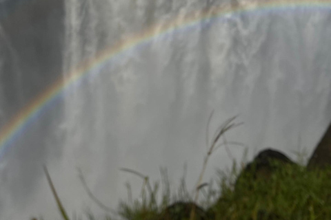 Solo Traveler Group Tour: Victoria Falls Zimbabwe & Zambia