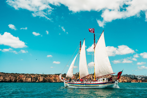 Lago: Fado & Tapas Traditional Portuguese Evening Cruise