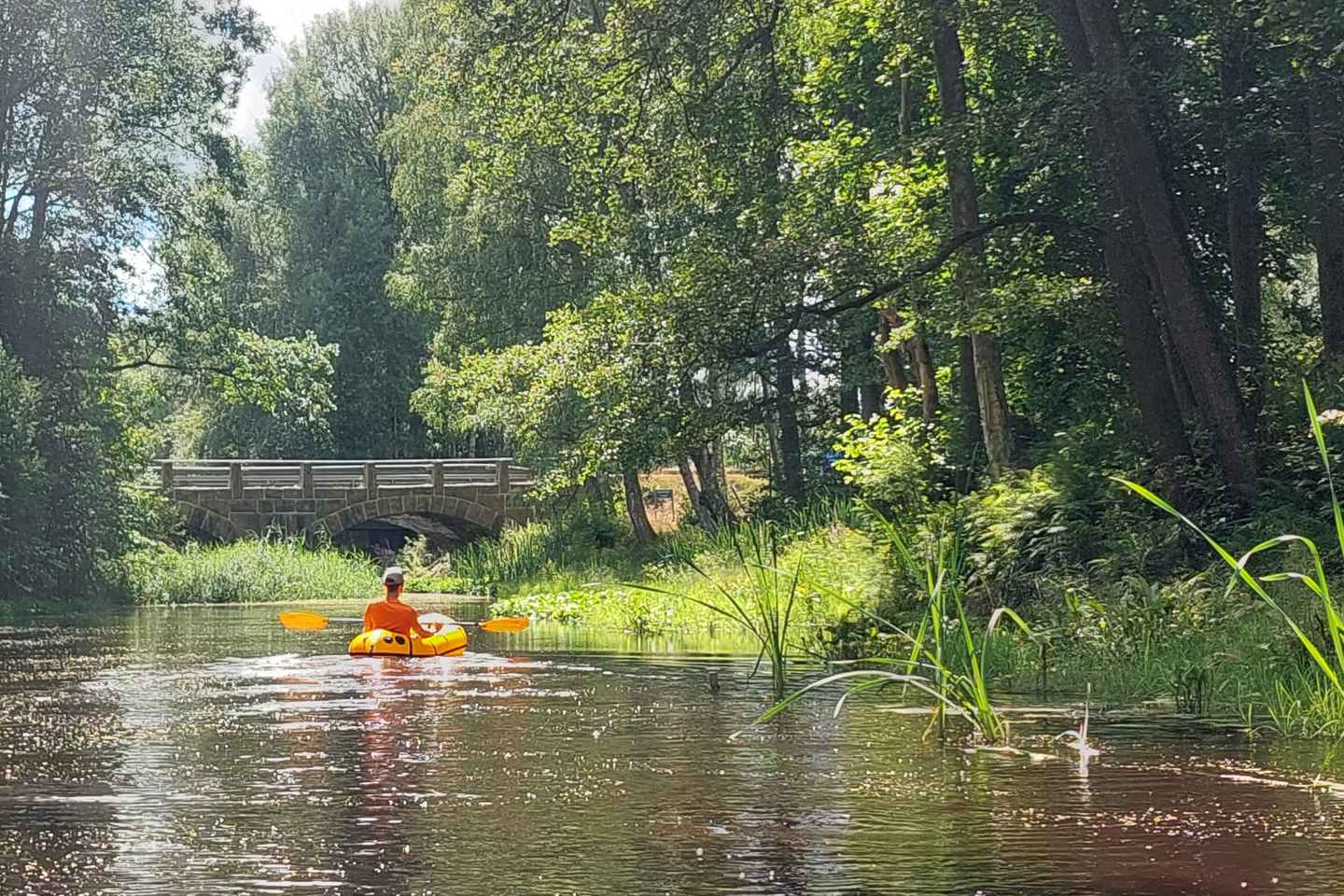 Agunnaryd: guided packrafting tour (4 hours)