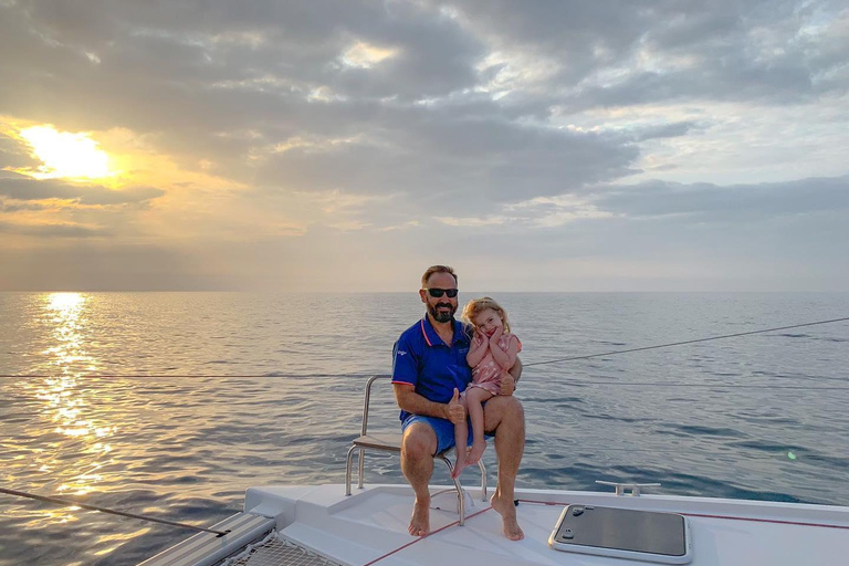 Héraklion : Croisière en catamaran sur l&#039;île de Dia pour les familles et les enfants