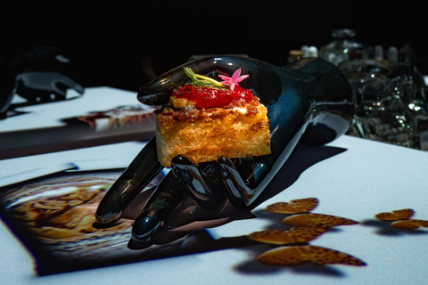 乌布：七幅画作沉浸式Fine Dining秀手工美食搭配葡萄酒