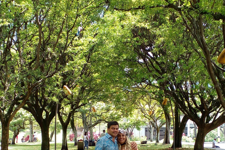 Medellin: Pablo Escobar y City Tour privado. 2 tours en 1 Medellin: pablo escobar y city tour privado. 2 tours en 1