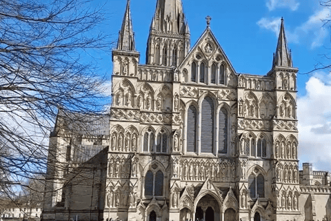 Private walking tour of Salisbury & Cathedral - 2026 (Verified
