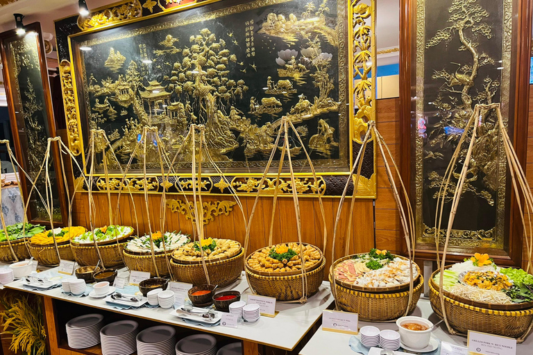 Ho Chi Minh: Water Puppet Show and Dinner Cruise (Max 11) Dinner on Cruise ONLY (With Guide, Pick-up & Drop-off)