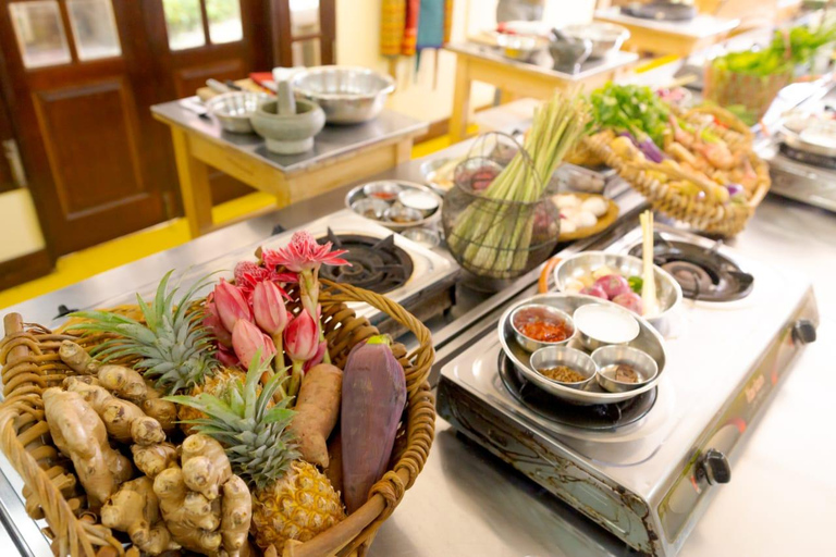 Penang: Spice Garden Tour with Hands-On Cooking Class