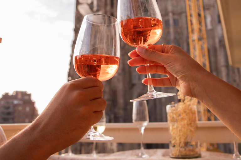 Prywatna degustacja wina z widokiem na Sagrada Familia i posiłkiem tapas