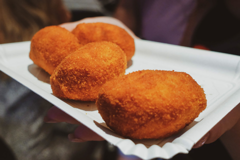 Roma: Tour gastronomico romano di Trastevere guidato a piediTour gastronomico di Trastevere in piccoli gruppi