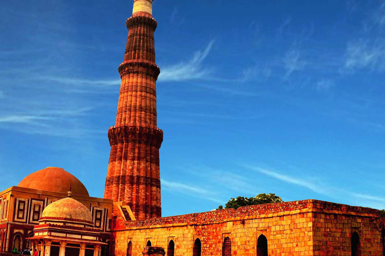 Monuments of Delhi (Guided Full Day Sightseeing City Tour)