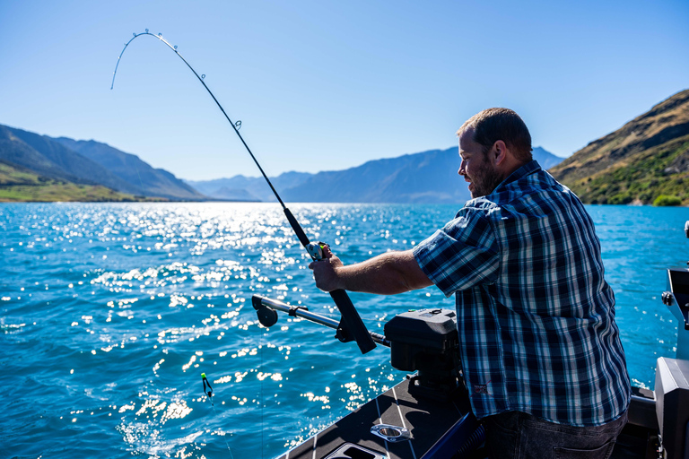 Lake Wakatipu: 3 Hour Fishing Adventure by Boat Private Tour