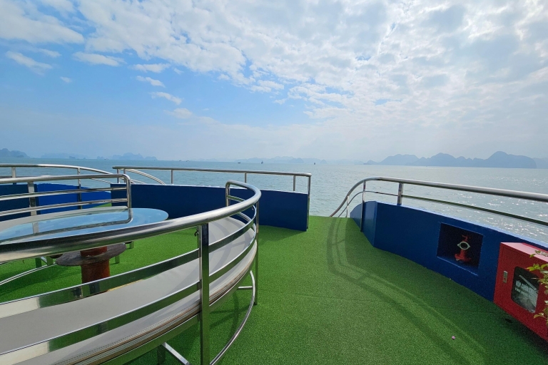 Halong Bay Delights: Deluxe Day Cruise with Kayaking & Lunch Halong Bay Delights: Deluxe Day Cruise with Kayaking & Lunch
