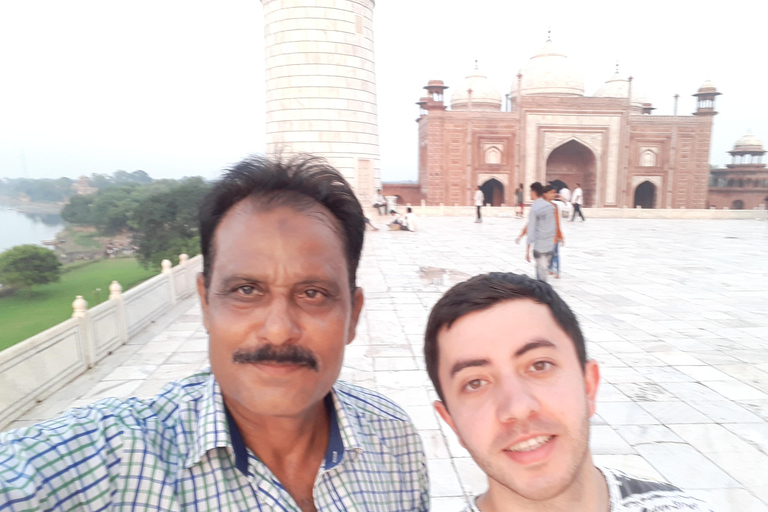 泰姬陵与阿格拉堡之旅（含标志性摄影环节）探索泰姬陵（仅限导览）